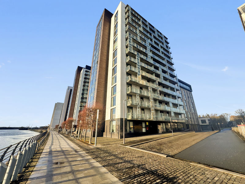 Castlebank Place Glasgow Harbour